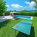 Villa Owl Divina - Luxury Retreat